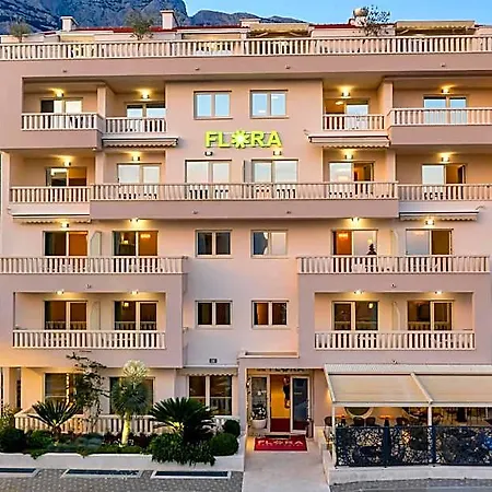Flora Hotel
